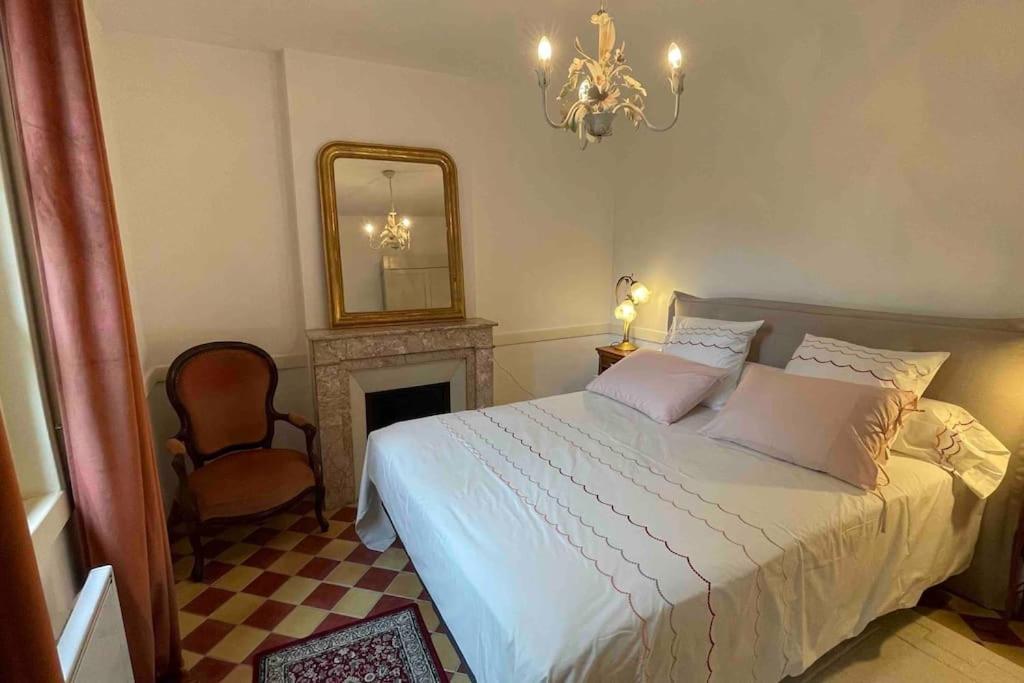 Gite De Charme Autun'Home ภายนอก รูปภาพ